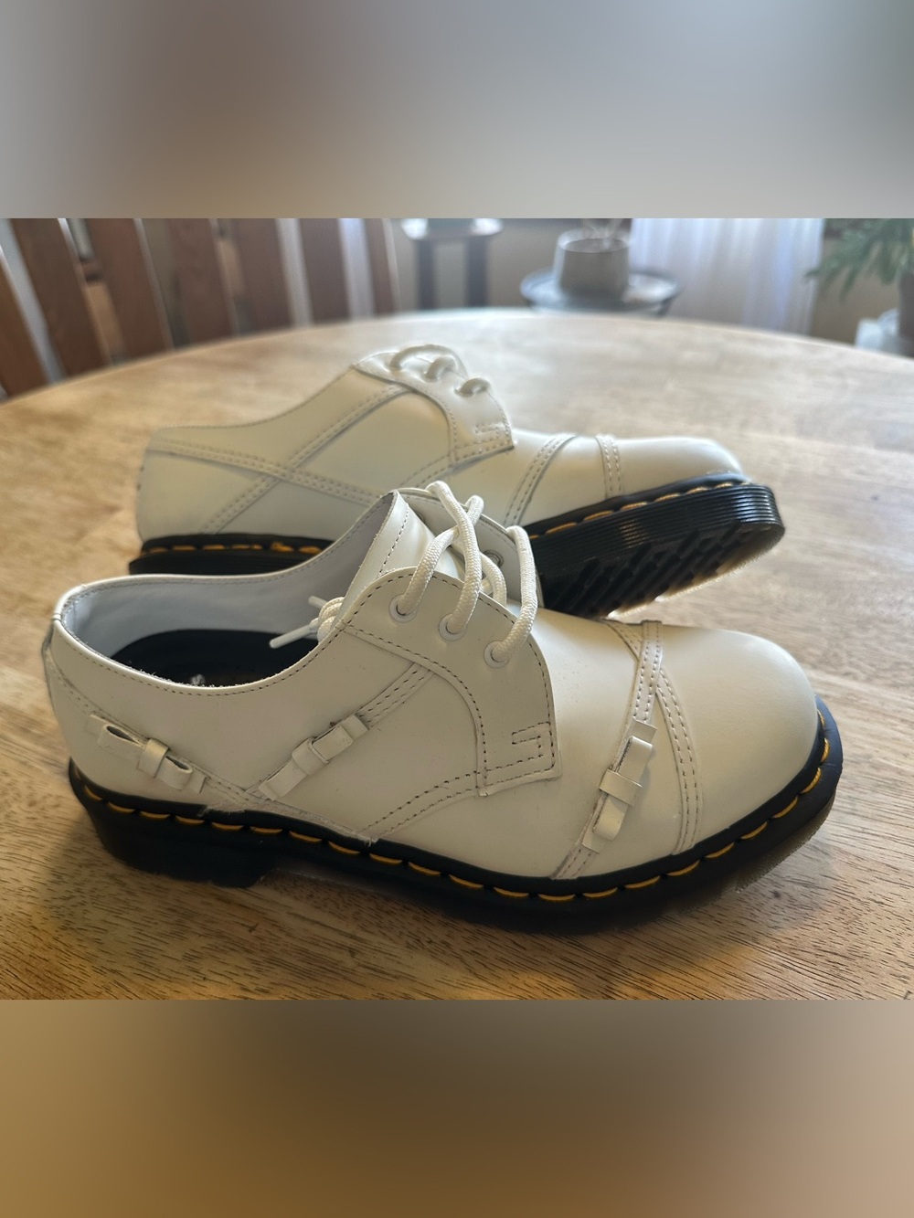 1461 Women's Bow Leather Oxford Shoes Dr. Martens